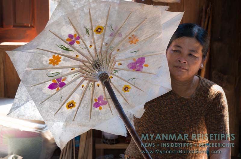 Im Hnin Thitsar Umbrella Workshop auf dem Inle-See werden überwiegend Schirme aus Bambus, Holz und Papier hergestellt.
