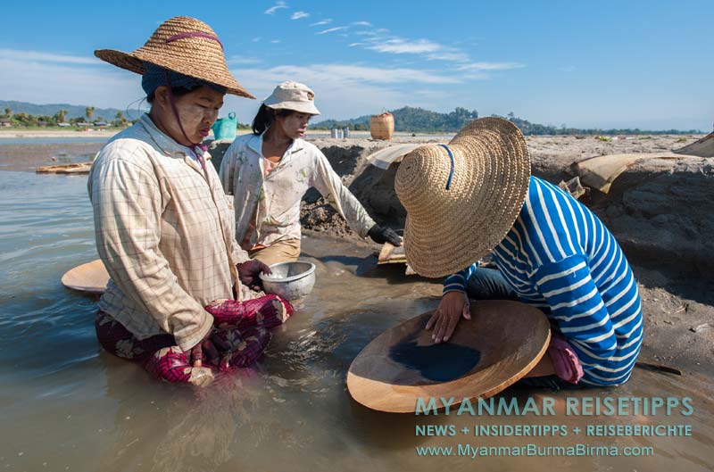 Myanmar Reisetipps | Bhamo | Goldwäscherinnen im Ayeyarwady