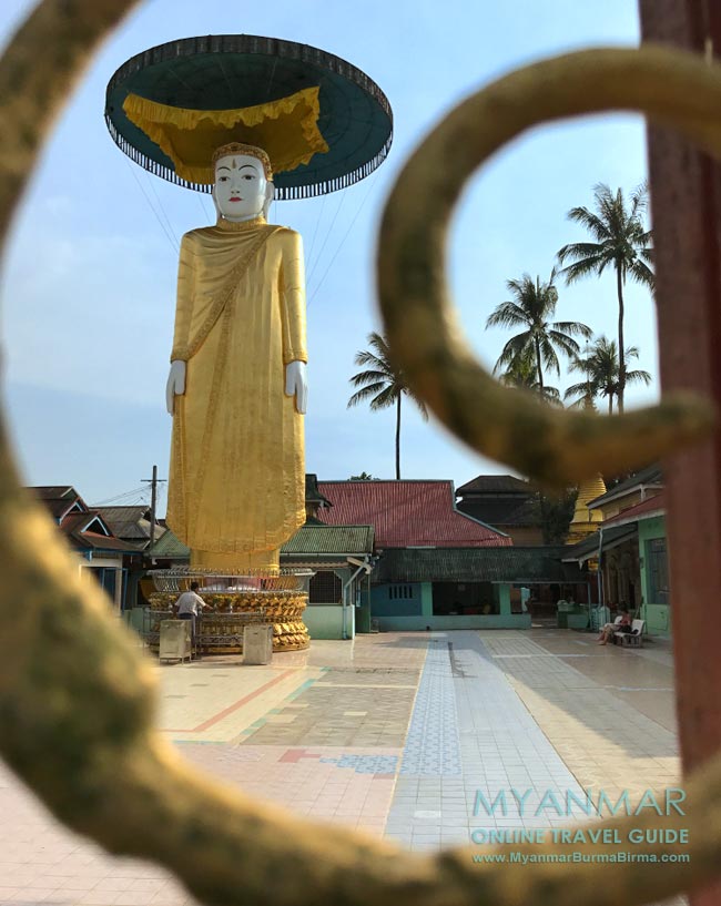 Stehender Buddha in der Pagode Yat Taw Mu im Zentrum von Dawei